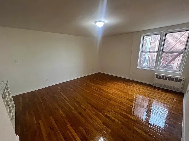 4015 61st St #6G — Photo 5