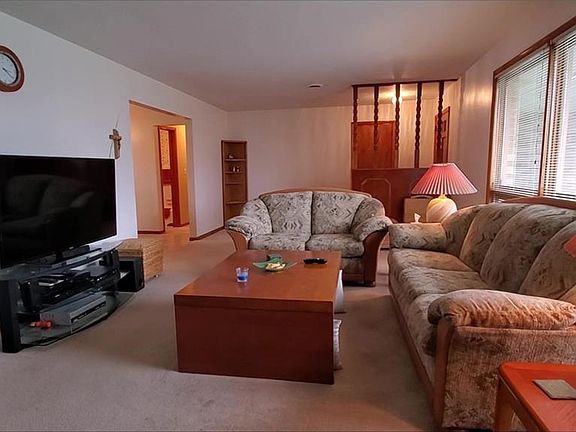 5th image of 1037 Annabelle St
