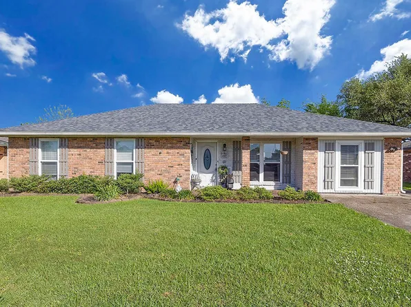 8 S Bell Cir, Houma, LA 70360