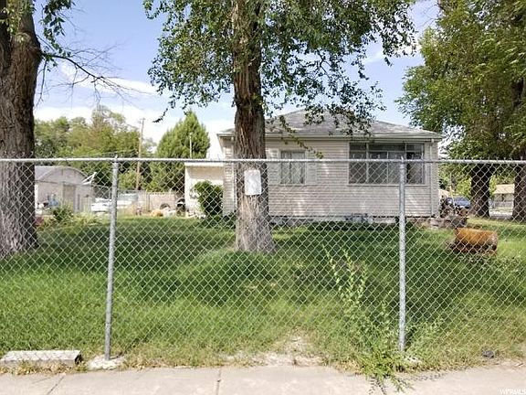 4th image of 1594 W Sunset Ave