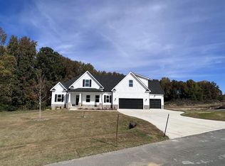 40 Cricket Hill Way, Benson, NC 27504