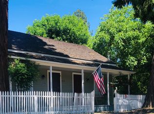 415 E C St, Jacksonville, OR