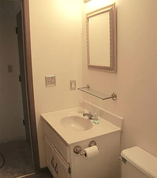1420 Royal Oak Ct — Photo 19