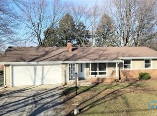 23749 W Hellwig Rd, Genoa, OH 43430