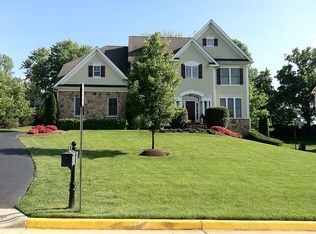 9201 Windsor Meadows Ln, Vienna, VA 22182