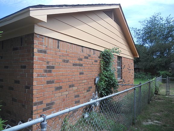 5th image of 3457 Piney Woods Ave
