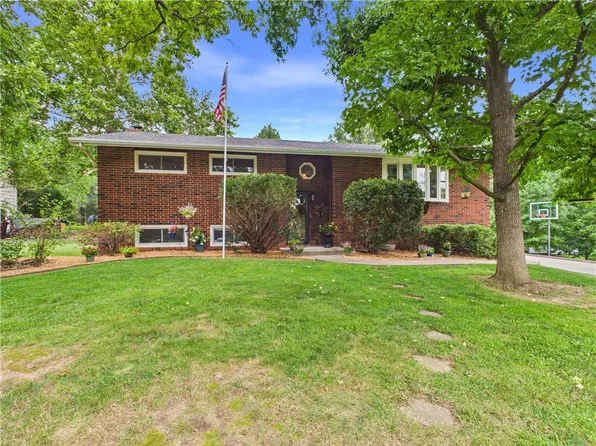 21 SE 215th Rd, Warrensburg, MO 64093