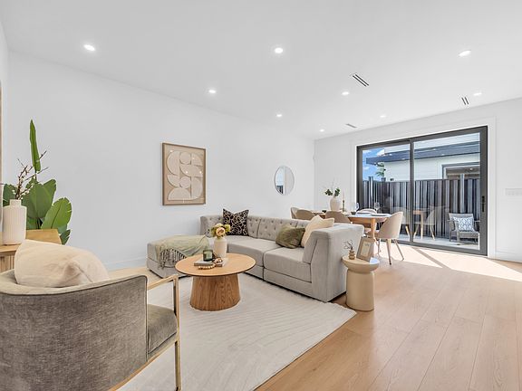 3rd image of 2316 Cliff Ave #4