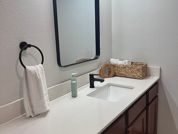 5th image of 1808 S 7th Ave APT 76