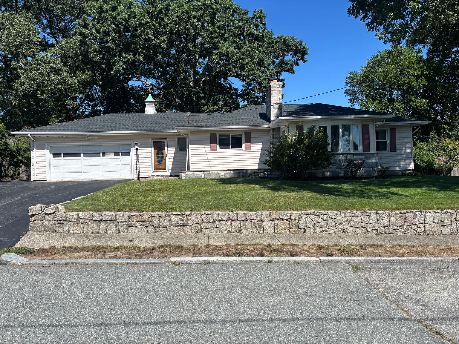 3 bed, 1.5 bath, 1542 sqft, $3,450 — Photo 1