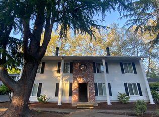 1700 Blankenship Rd #C2, West Linn, OR 97068