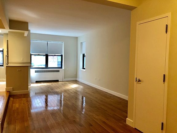 3rd image of 252 E 61st St #N2a