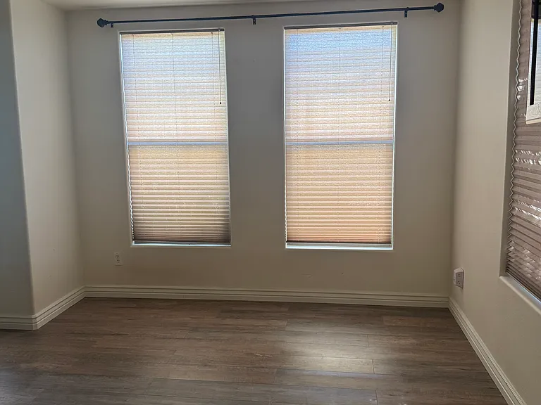 Master bedroom/Bedroom 4