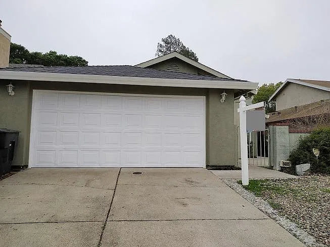 8481 Sunnybrae Dr photo 1