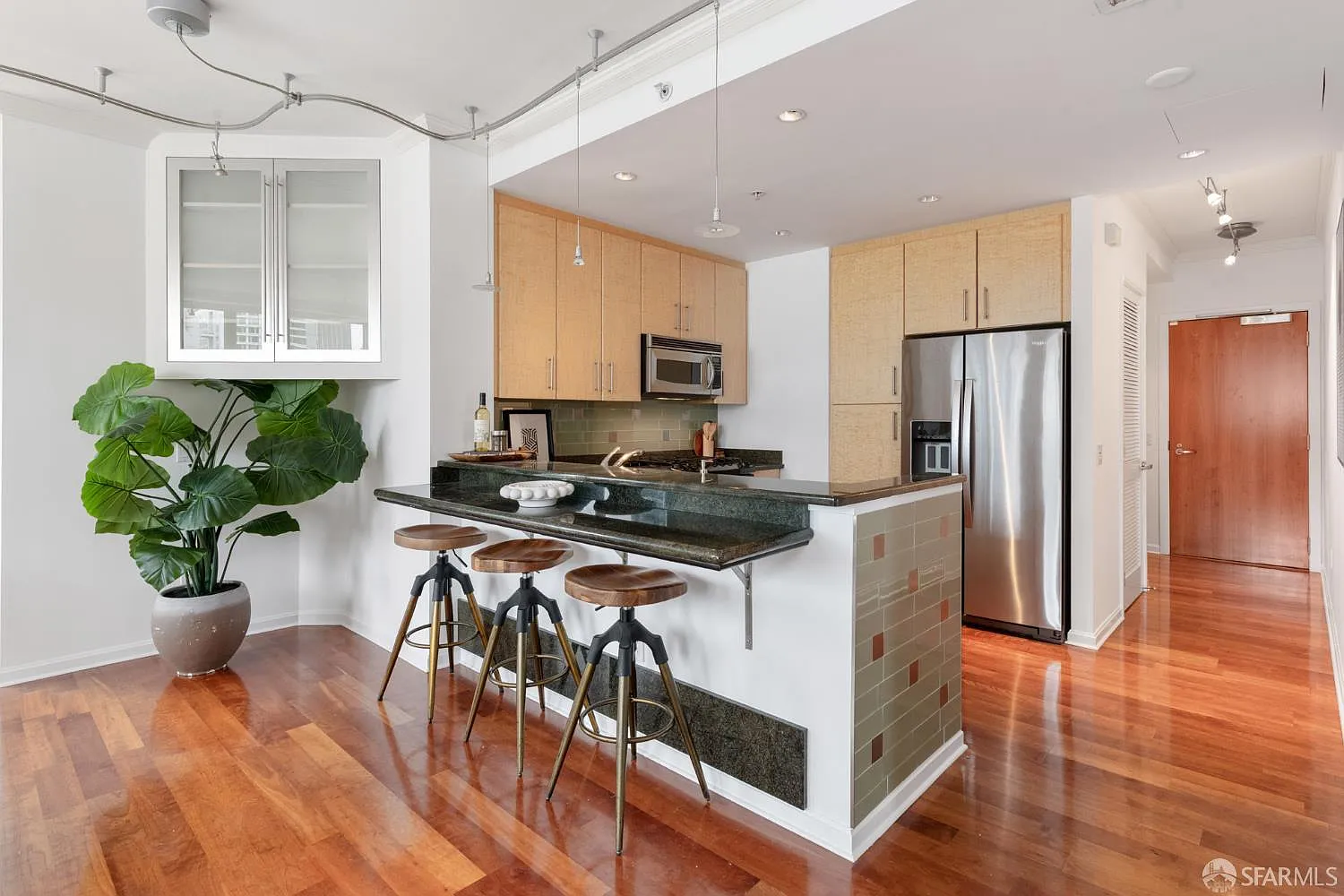 400 Beale St APT 2401 - Photo 8