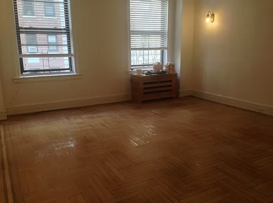 Rented by (Legacy) NY Quality Living Uptown | media 22