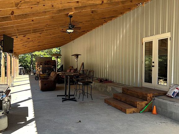 2nd image of 1369 Edgemont Rd