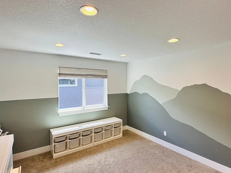 158 S 39th Dr — Photo 31