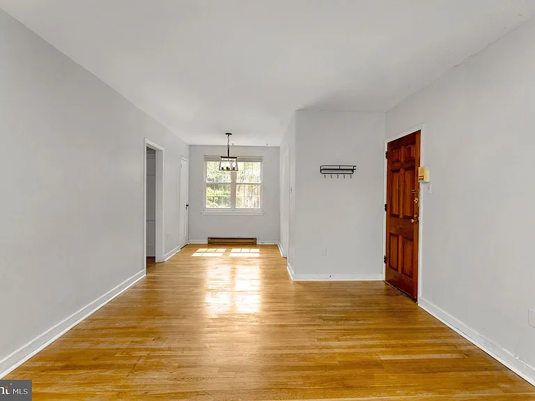 3201 Commonwealth Ave #B — Photo 7