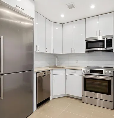 Rented by MNS | media 17