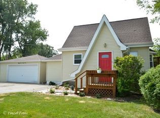 8333 W 106th St, Palos Hills, IL