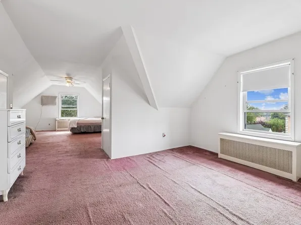 50-06 Marathon Parkway image 10 of 16