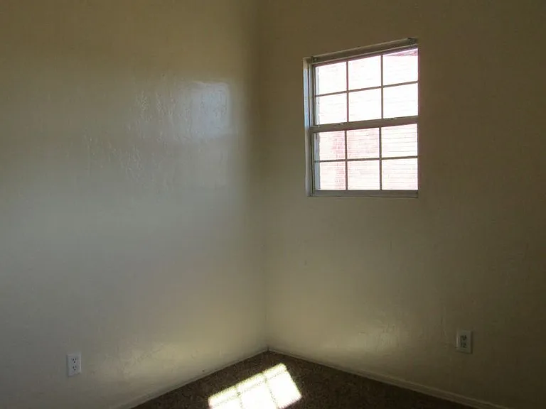 3412 NW Lincoln Ave — Photo 16