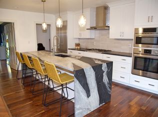 2822 Lexington Rd, Louisville, KY 40206