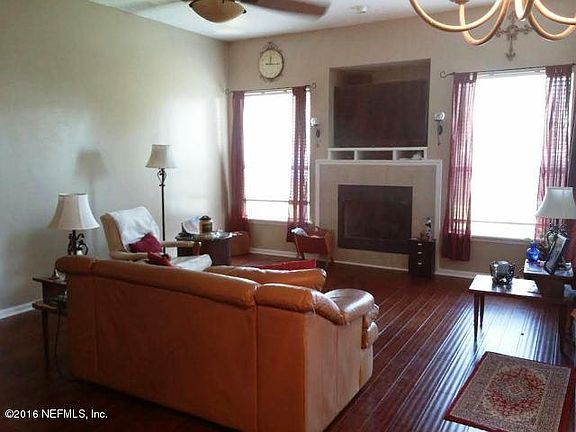 2nd image of 1597 E Windy Willow Dr
