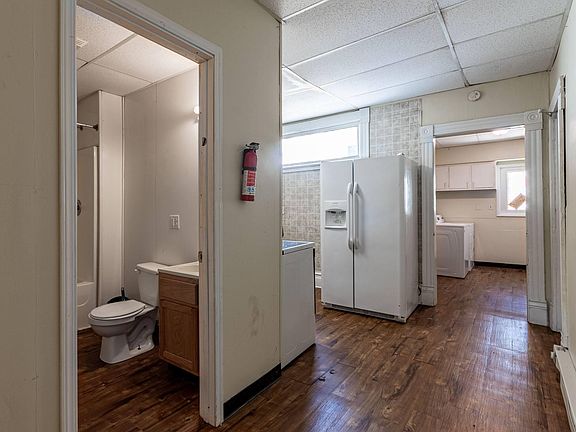 2nd image of 385 Forest Ave