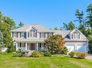 12 Benson Rd, Rochester, MA 02770
