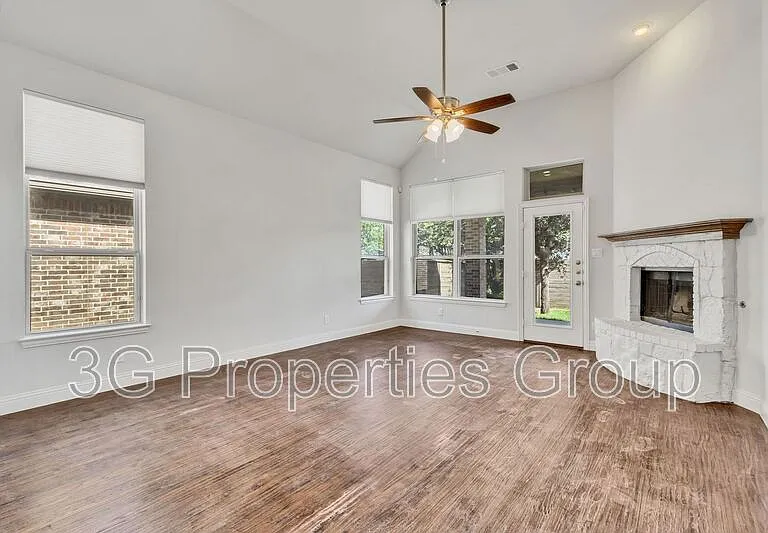 120 Lilypad Bnd — Photo 14