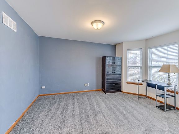 4th image of 17025 Hedgewood Ct