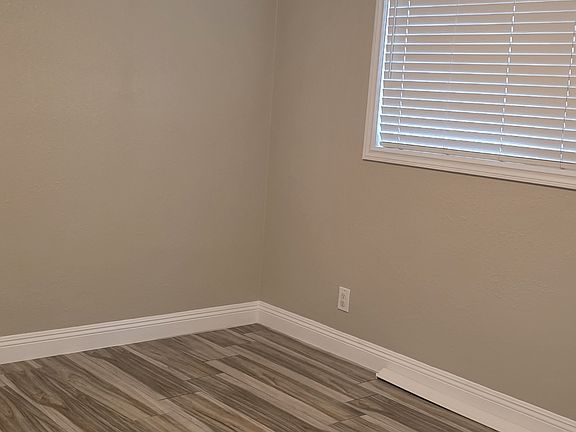 2nd image of 989 N San Antonio Ave