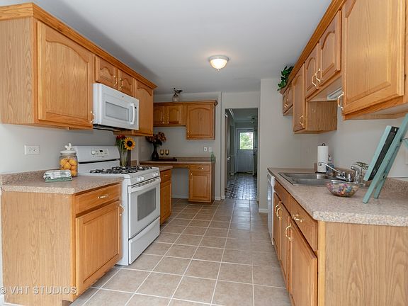 3rd image of 217 S Park Place Dr