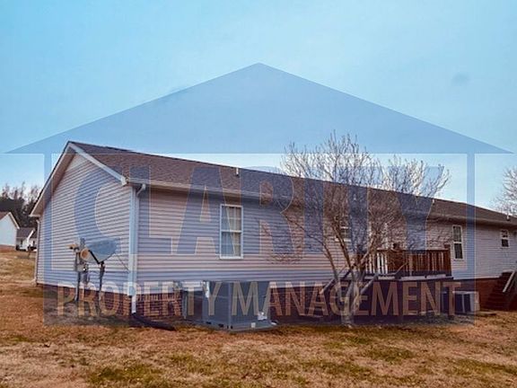 2nd image of 131 Brooke Ln NE