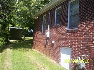 2nd image of 220 Parkland Dr