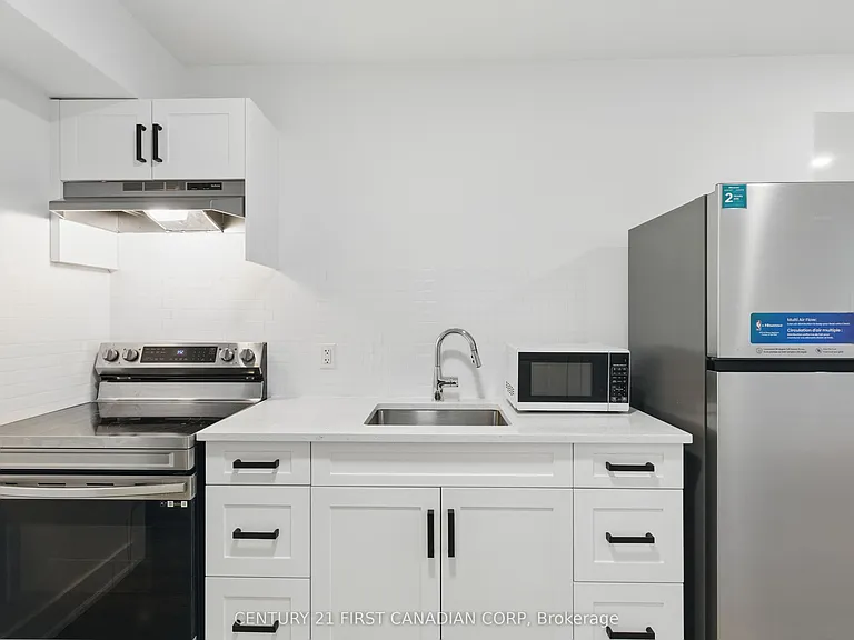 2308 Saddlerock Ave — Photo 6