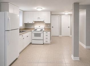 13 Lion Pride Ln, Brampton, ON L6R 3E4