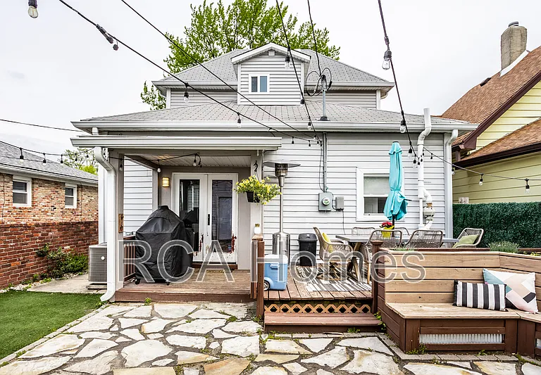 1547 Hoyt Ave — Photo 20