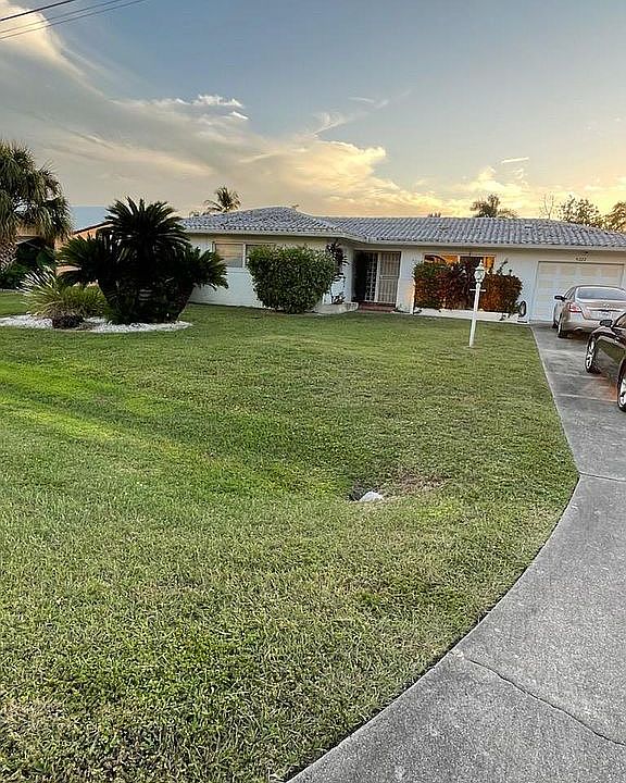 1st image of 5222 Sarasota Ct