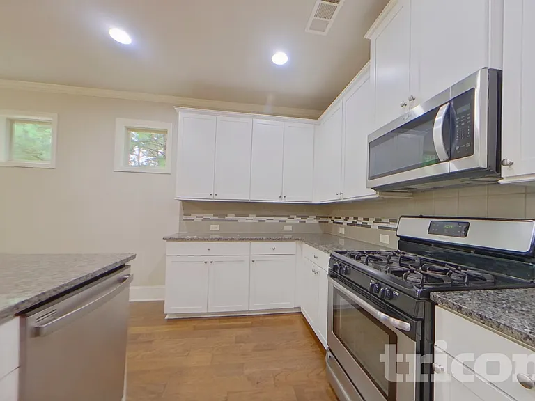 6410 Country Lake Rd — Photo 8