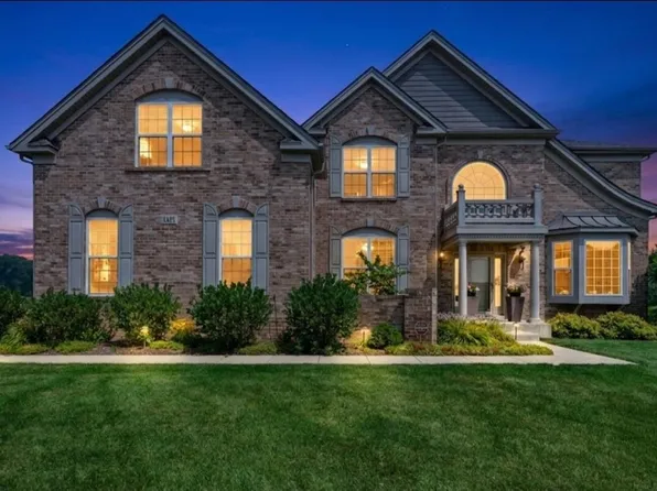 1451 Bethpage Cir, Elgin, IL 60124