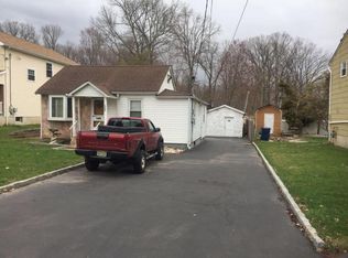 1750 Holly Rd, North Brunswick, NJ 08902