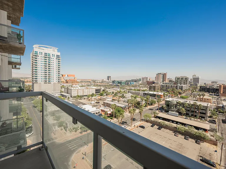 900 Las Vegas Blvd S #901 — Photo 47
