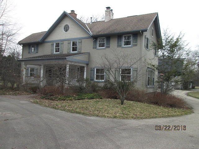1st image of N2037 N Lakeshore Dr