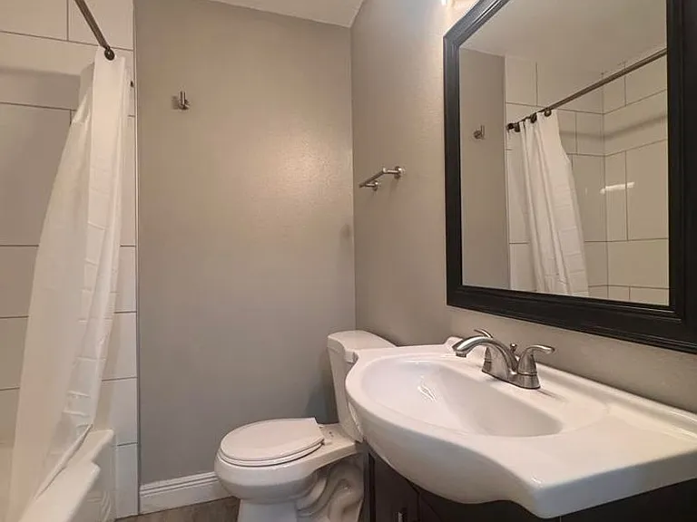 603 Ridge Blvd — Photo 15