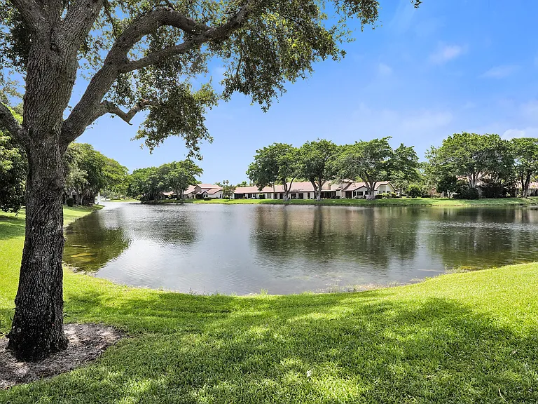 635 Deer Creek North Shore Dr — Photo 31