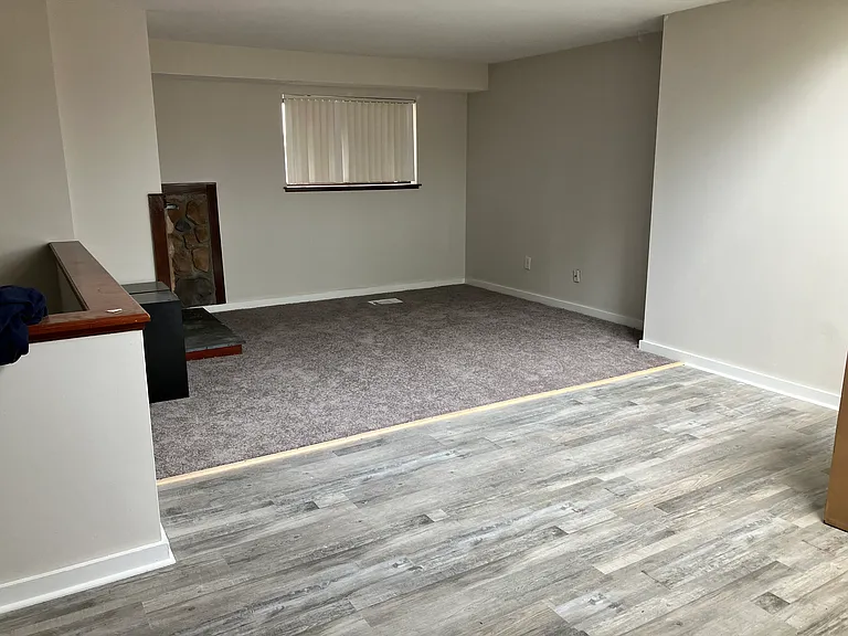 Barney Square Apartments — Photo 14