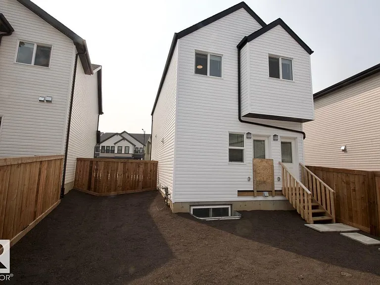 3864 Chrustawka Pl SW — Photo 11